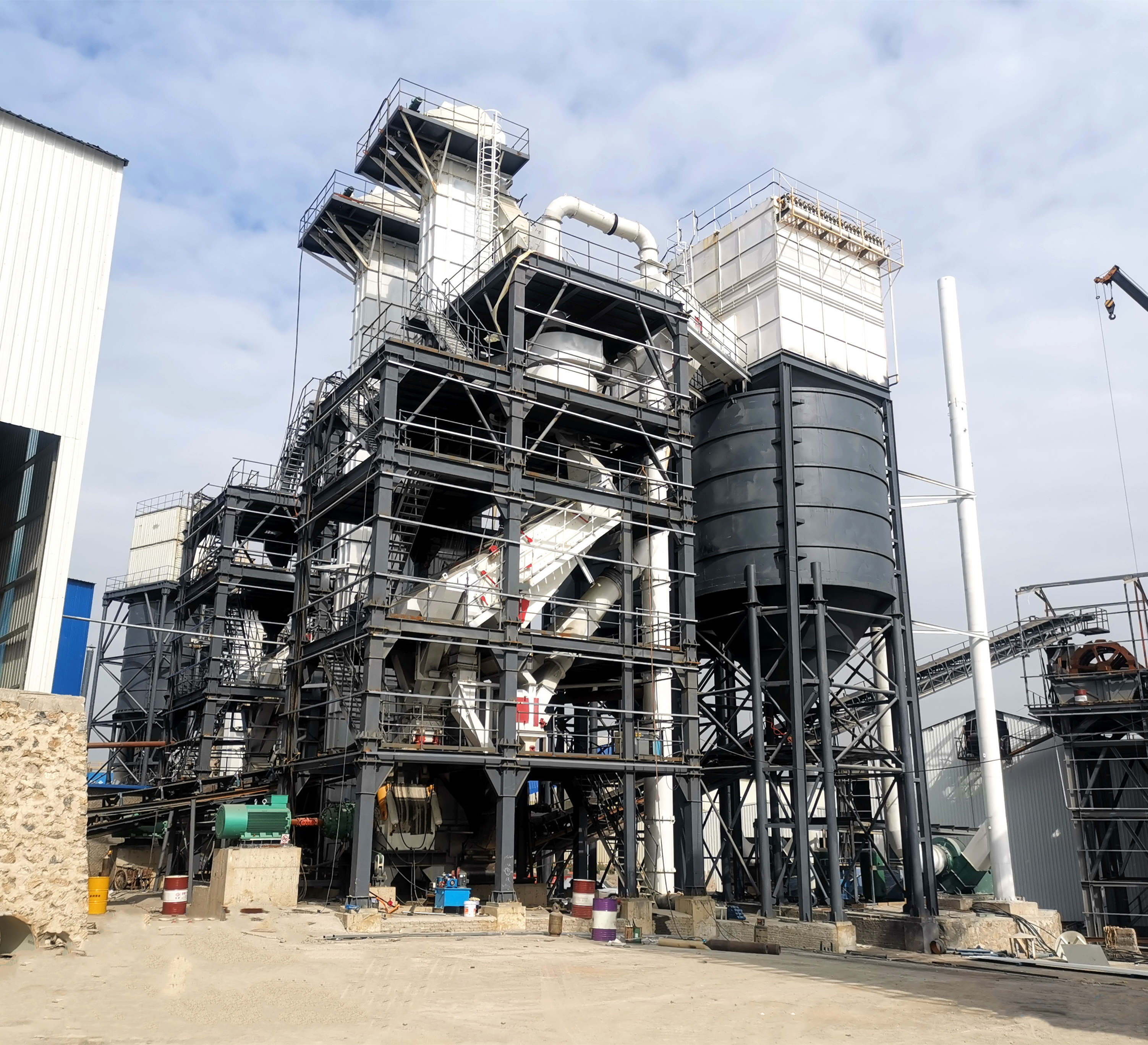 唐山金路干法制砂樓，助力高品質(zhì)機(jī)制砂生產(chǎn)