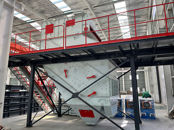 高頻篩，細(xì)物料篩分專家，效率高還不堵孔